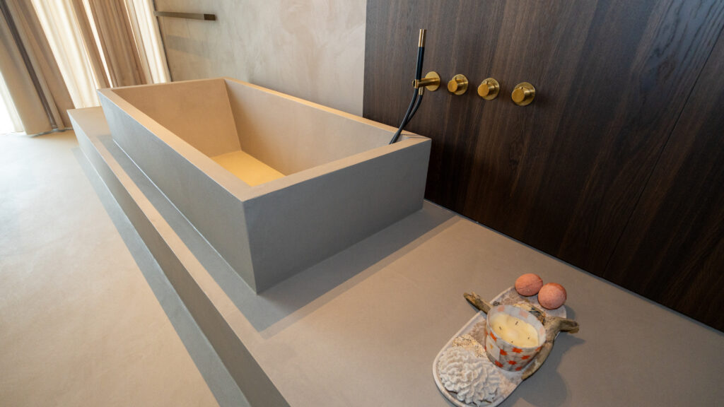 Minimalist bathroom with modern bathtub